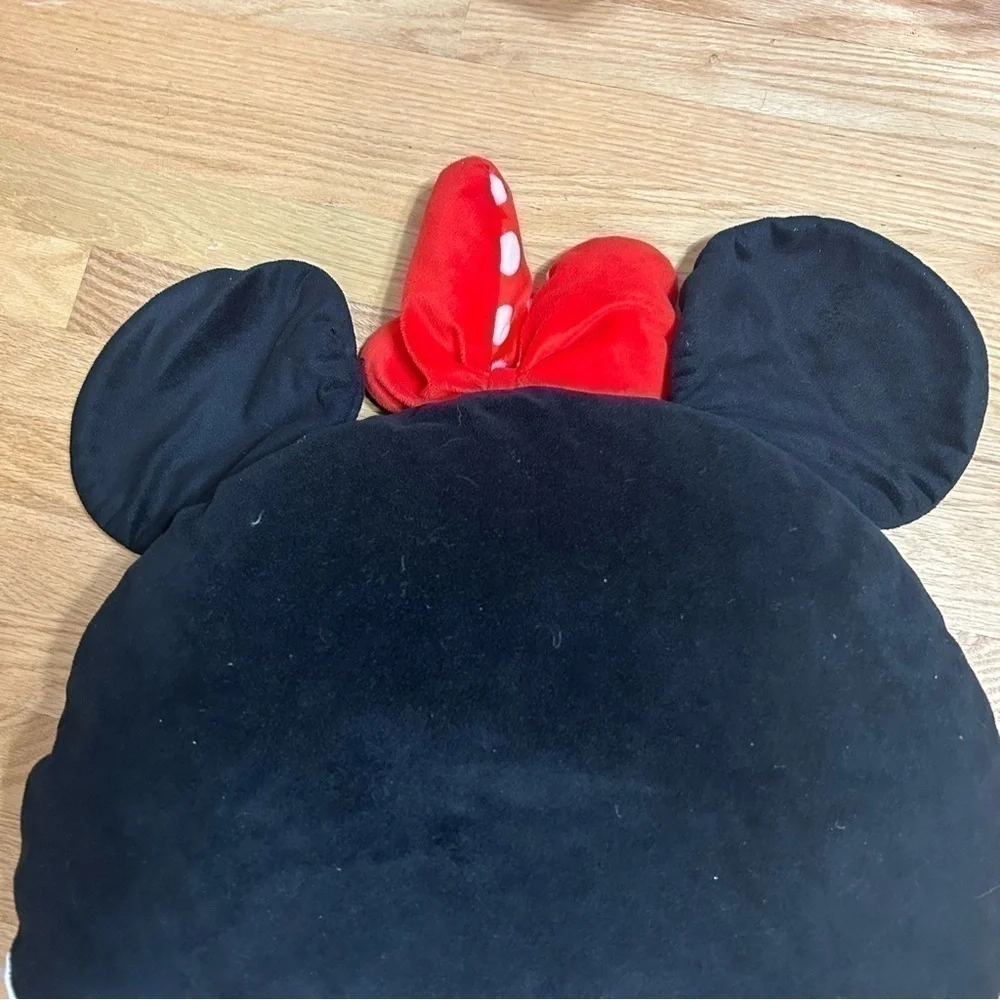 Disney Minnie Mouse Tsum Tsum Pillow Large Plush Fluffy Soft Kids Room Decor